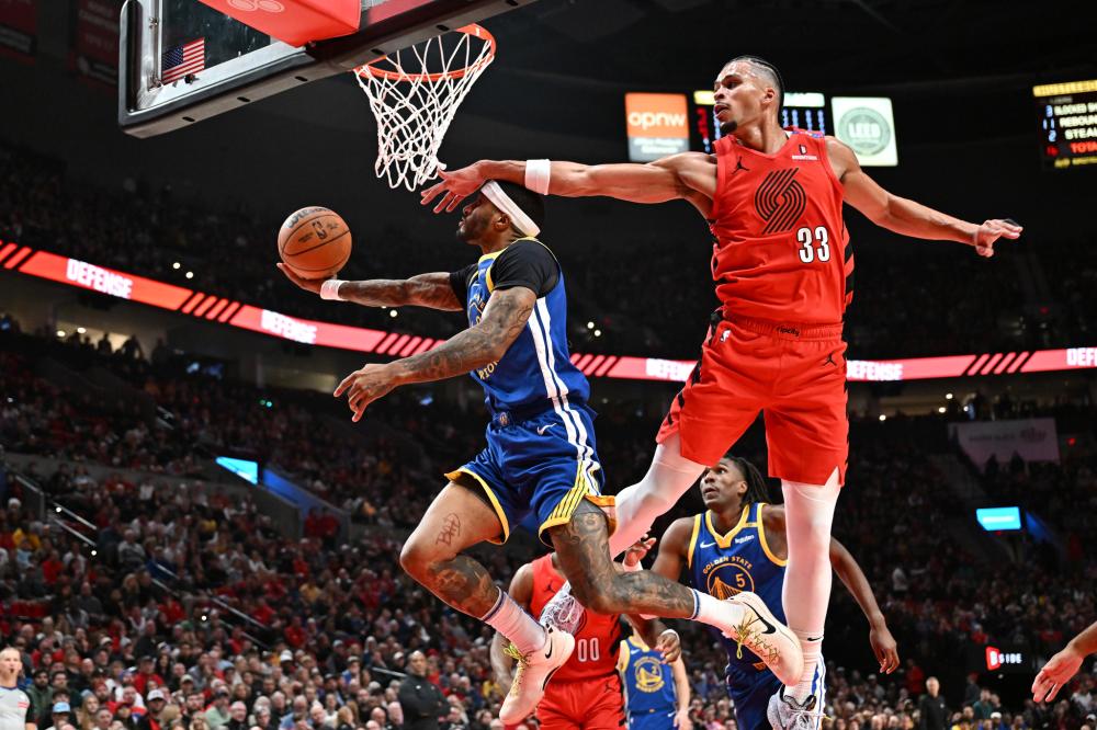 聚光灯下的 聚光灯下的