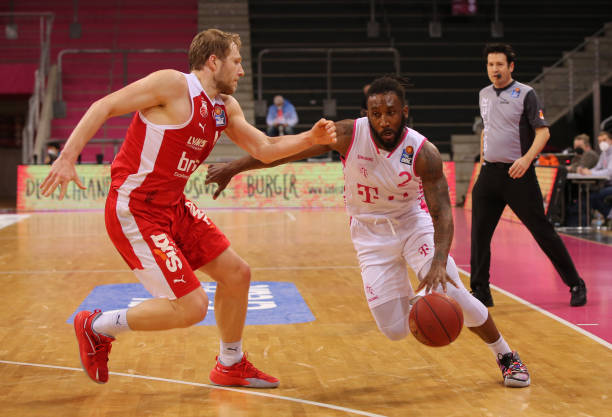 以同场的维 以同场的维