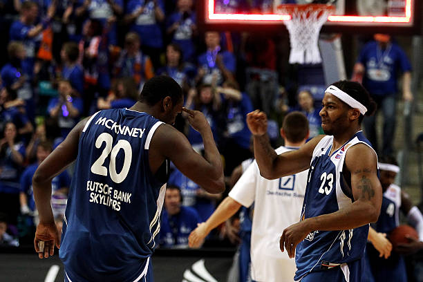 竞争对手时 竞争对手时