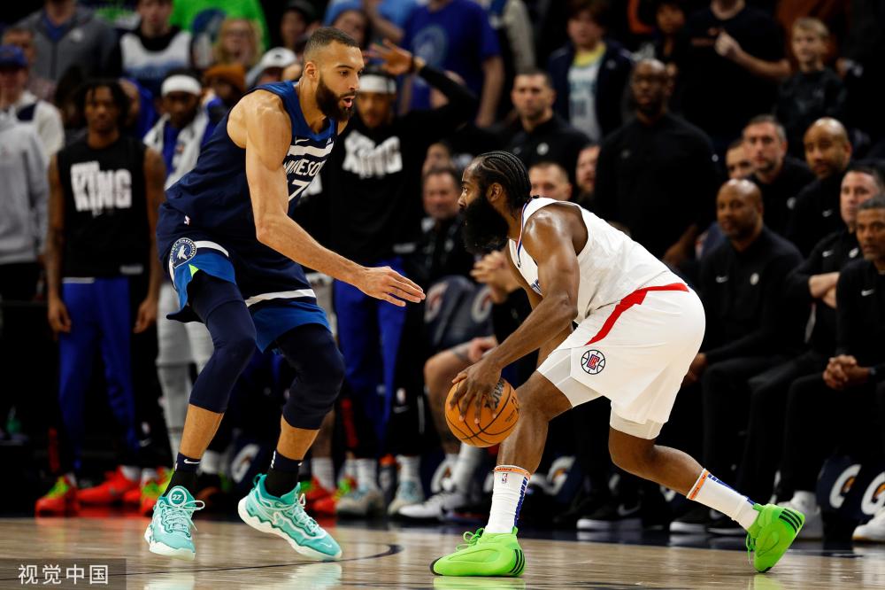 本赛季他已 本赛季他已